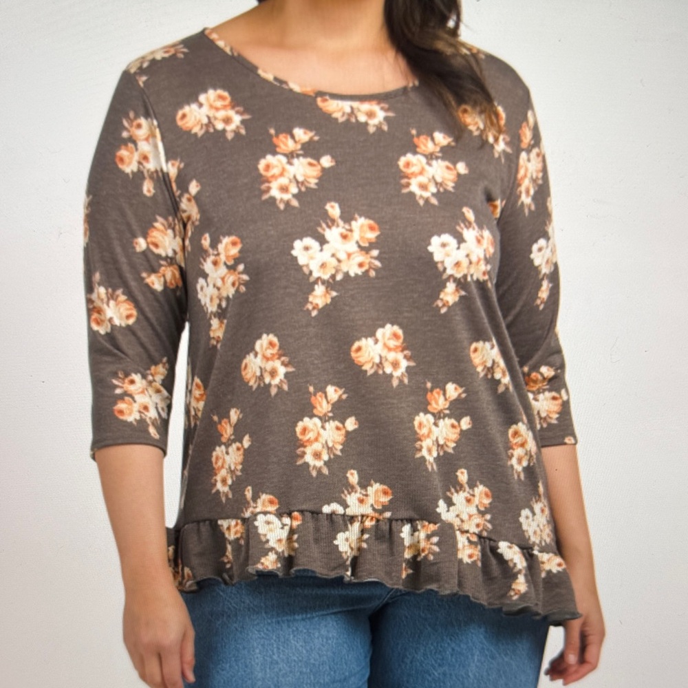 New Simply irresistible plus tunic ruffle top 1X.